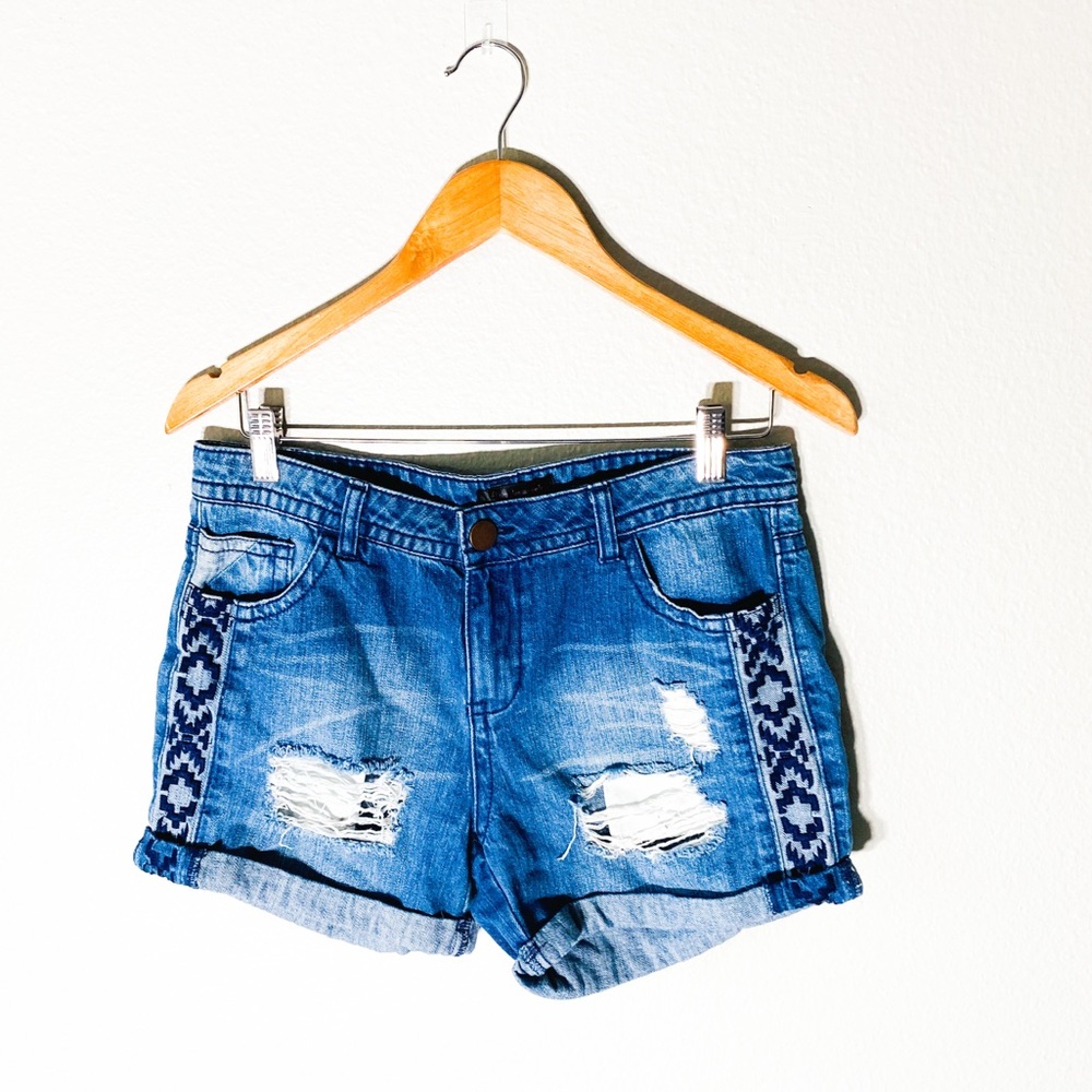 Fire Los Angeles aztec shorts